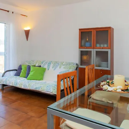 Artit By Interhome *